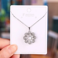 Affordable Luxury Fashion Double-layer Rotatable Flower Pendant Necklace