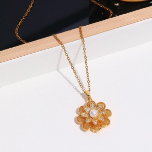 Affordable Luxury Fashion Double-layer Rotatable Flower Pendant Necklace