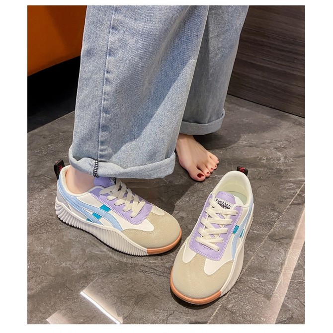 Women's Flat White Breathable Casual Shoes