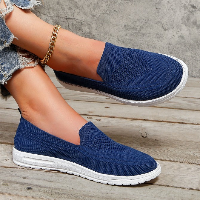 Plus Size Flat Heel Solid Color Flyknit Casual Women's Shoes