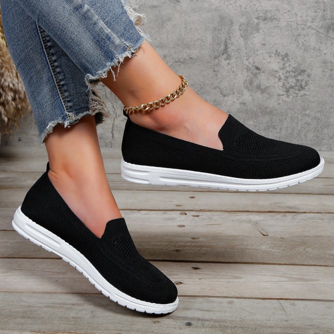 Plus Size Flat Heel Solid Color Flyknit Casual Women's Shoes