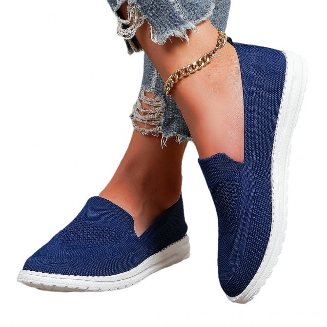 Plus Size Flat Heel Solid Color Flyknit Casual Women's Shoes