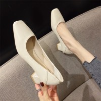 Women's fashion shoes with a thick heel with a shallow mouth