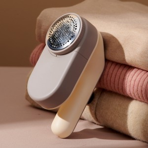 Portable Rechargeable Fabric Lint Remover – Minimalist