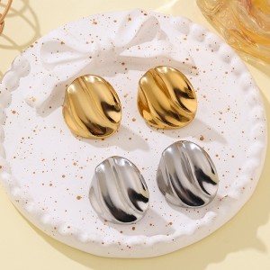 Retro Stainless Steel Studs Pleated Wave