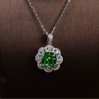 S925 Emerald Pendant Light Luxury High grade Necklace
