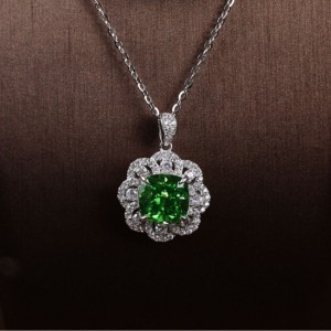 S925 Emerald Pendant Light Luxury High grade Necklace