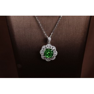 S925 Emerald Pendant Light Luxury High grade Necklace