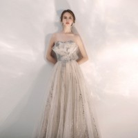 Spring and summer long banquet evening dress