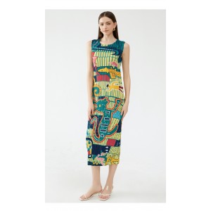 Summer Elegance Slim Fit Round Neck Pleated Casual Style Dress
