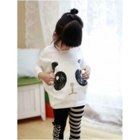 Long-sleeved T-shirt and pants
