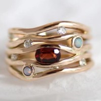 Creative Champagne Inlaid Red Stone Rhinestone Ring
